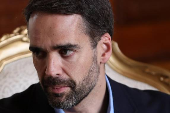 Projeto de lei será enviado em regime de urgência e abrangerá tabela completa do plano de carreira