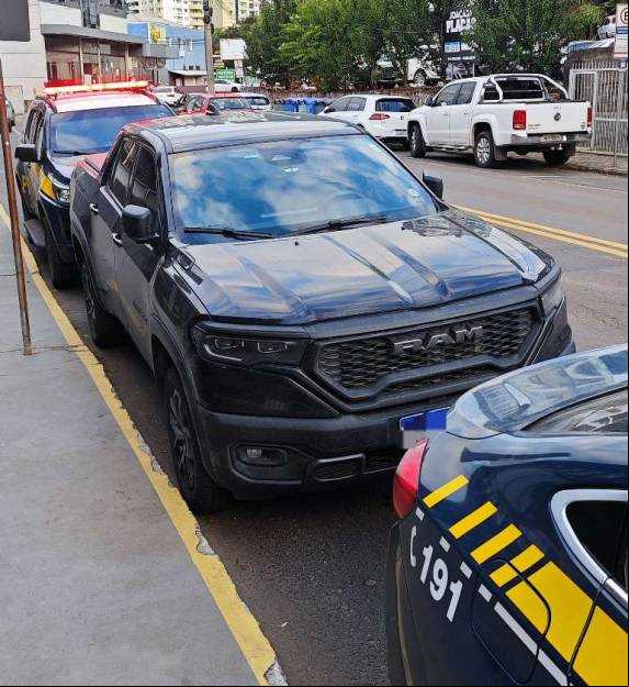 A caminhonete que havia sido comprada em Panambi-RS estava em São José-SC