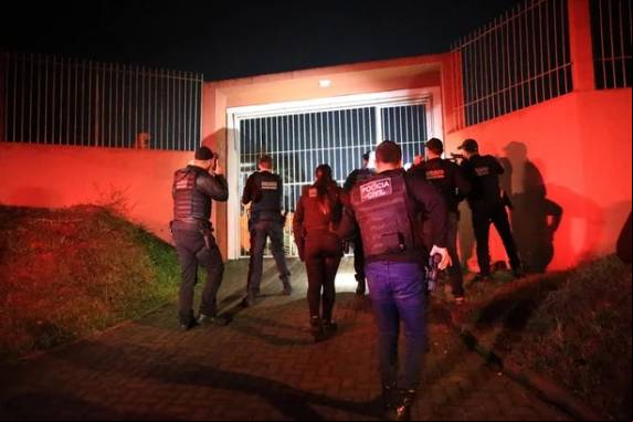 Mandados de busca e apreensão estão sendo cumpridos em oito cidades gaúchas e uma catarinense dentro do âmbito da operação Timeo